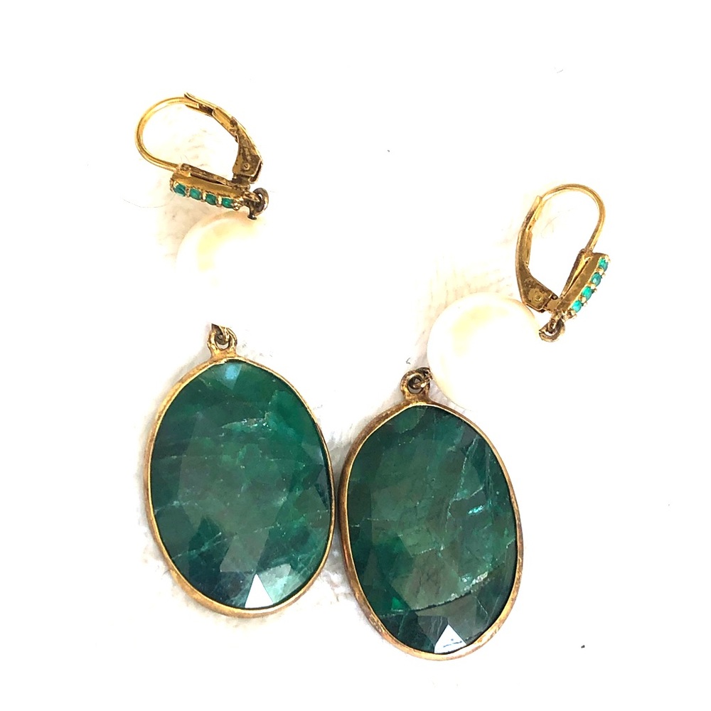 Gorgeous Pearl Chrome Diopside and Emerald Earing
